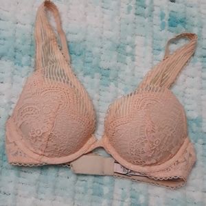 VS Dream Angel's Push-Up Bra